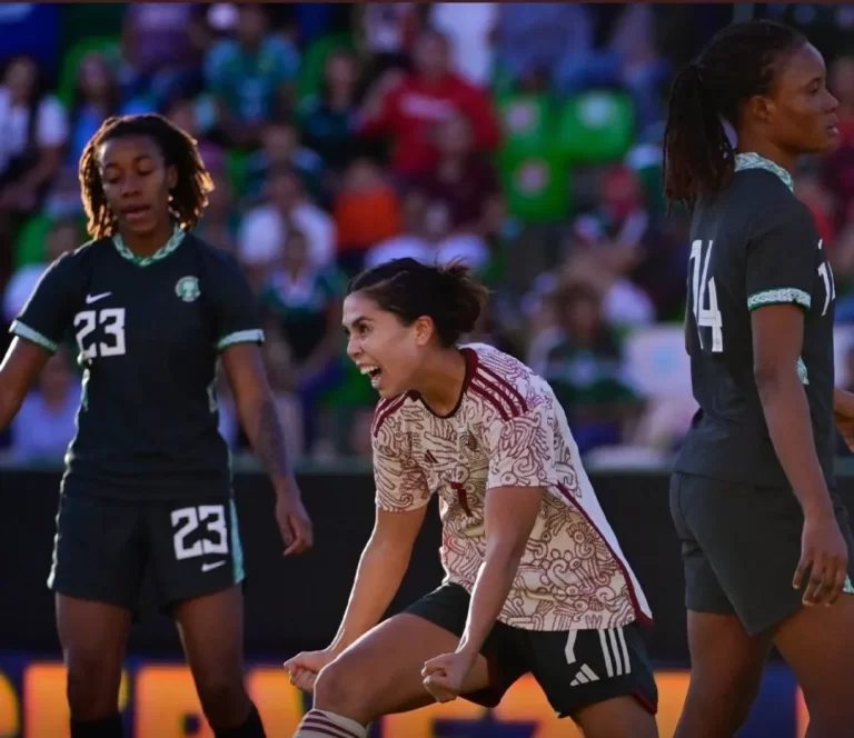 SUPER FALCONS