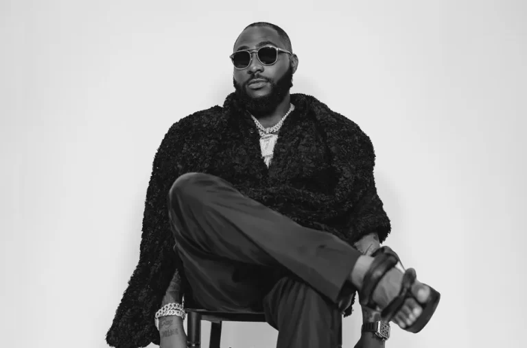 Davido-press-credit-Stephen-Tayo-2023-billboard-1548