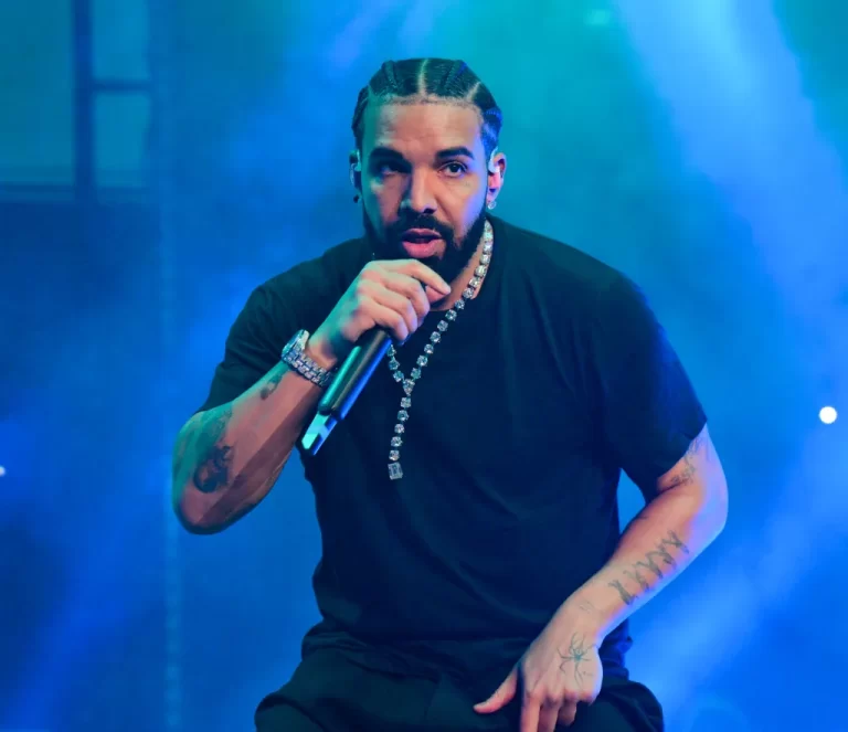 SECURITY GUARD SHOT AT DRAKE'S TORONTO HOME