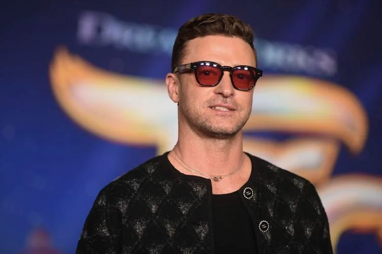 Pop star, Justin Timberlake, has been arrested and formally charged in New York for driving while intoxicated.