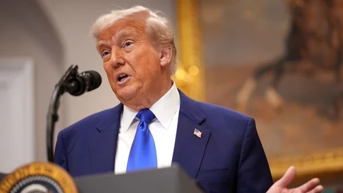 Trump Delays EU Tariff Hike to July 9 After Call With von der Leyen