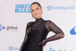 Jessie J Bids Fans Farewell Before Breast Cancer Surgery