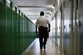 UK Unveils Sentencing Reforms to Tackle Reoffending