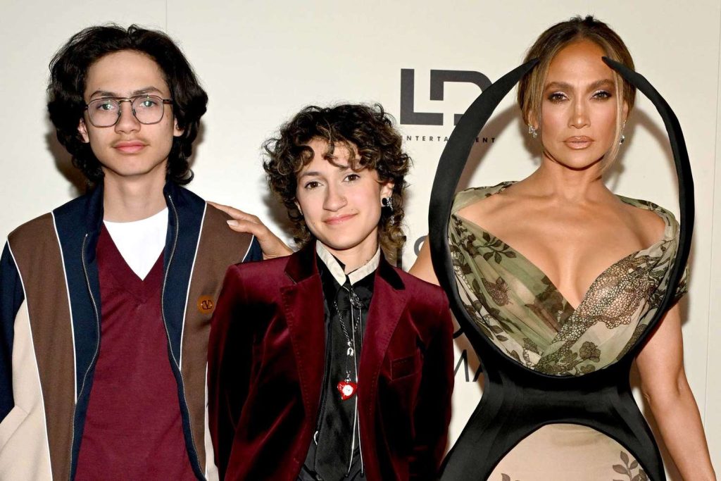 J.Lo Brings Twins to NYC Premiere of Kiss of a Spider Woman