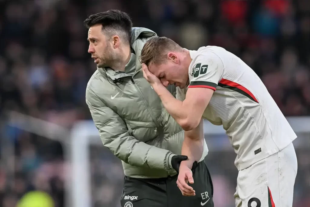 Chelsea's Delap Faces Injury Setback After Bournemouth Draw