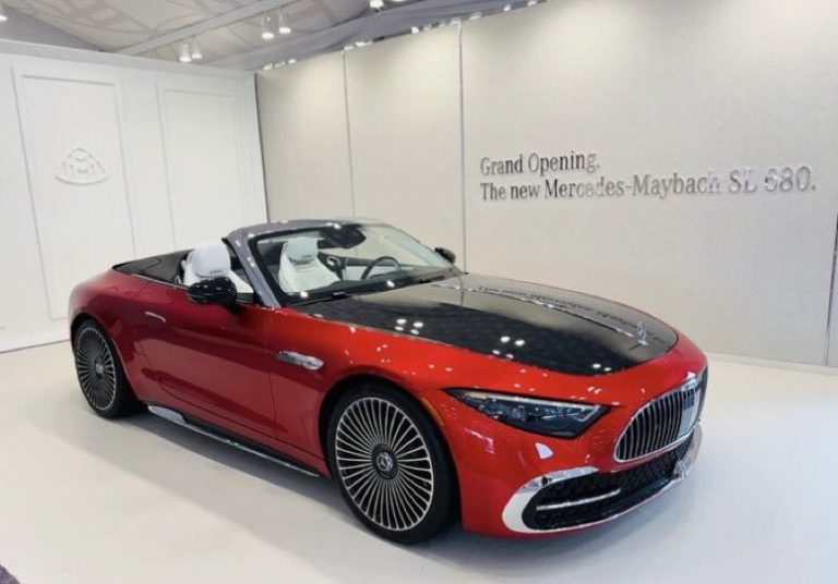 Wizkid Sparks Buzz with New ₦1.7bn Mercedes-Maybach SL 680 Purchase